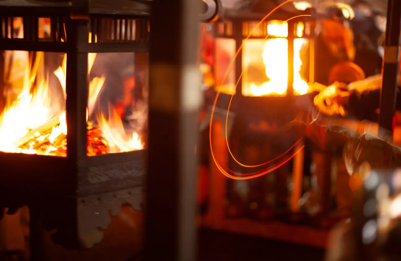 八坂神社のをけら詣り